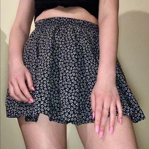 BRANDY MELVILLE SKIRT